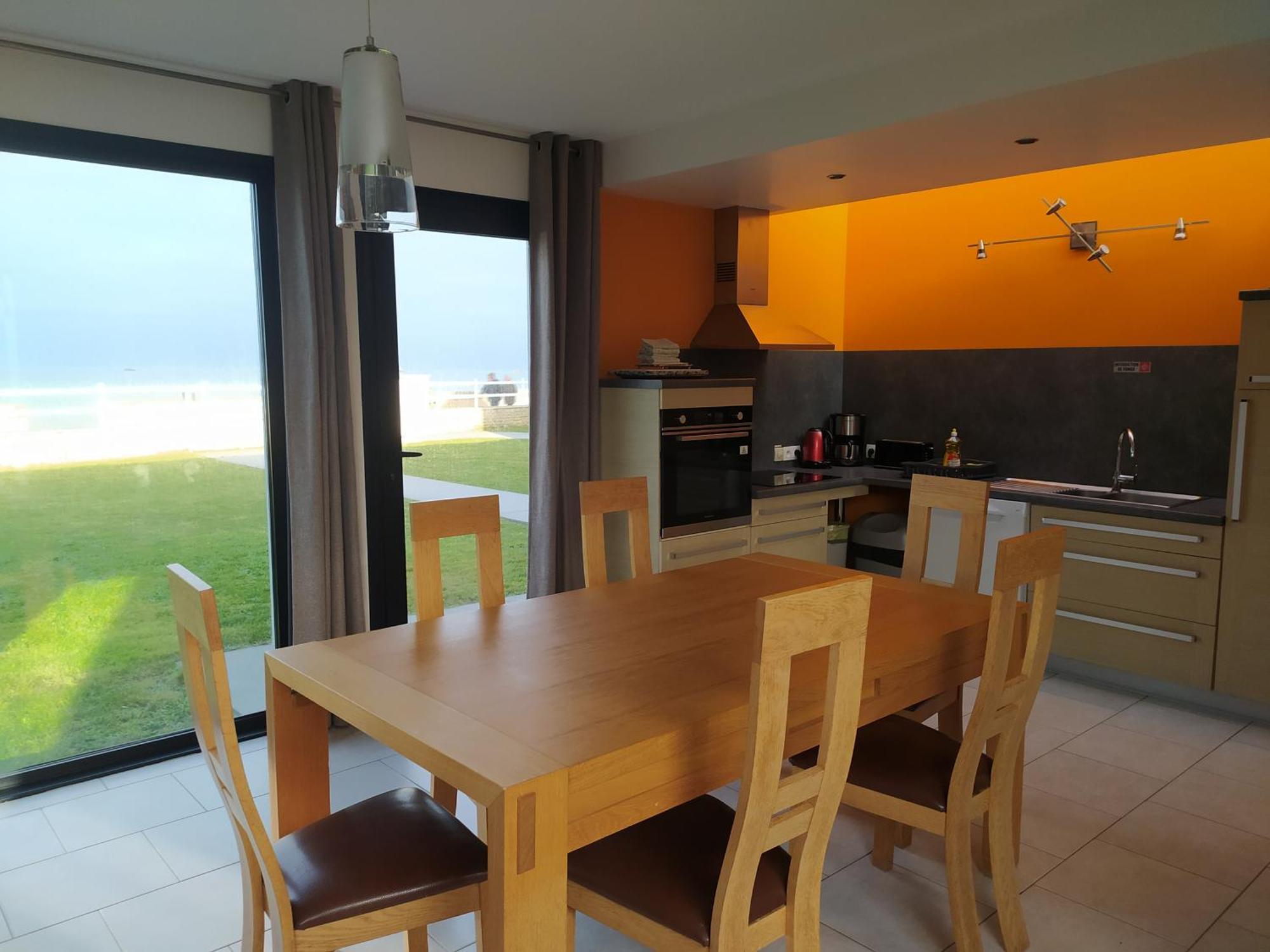 Gites "Bord De Mer" Pmr Ou "Arromanches" 2 Chambres En Front De Mer A Asnelles , 3Km D'Arromanches, 10Km De Bayeux Saint-Come-de-Fresne Экстерьер фото